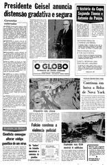 30 de Agosto de 1974, Primeira Página, página 1