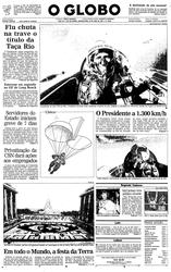 23 de Abril de 1990, Primeira Página, página 1